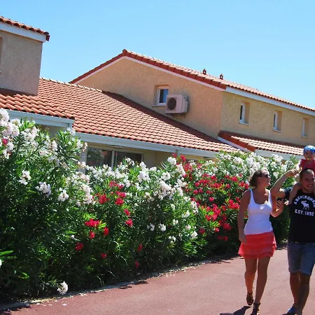 Holiday Home In France With Garden Terrace Ferienhaus *